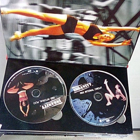 Insanity Workout CVDs - Picture 3 of 5